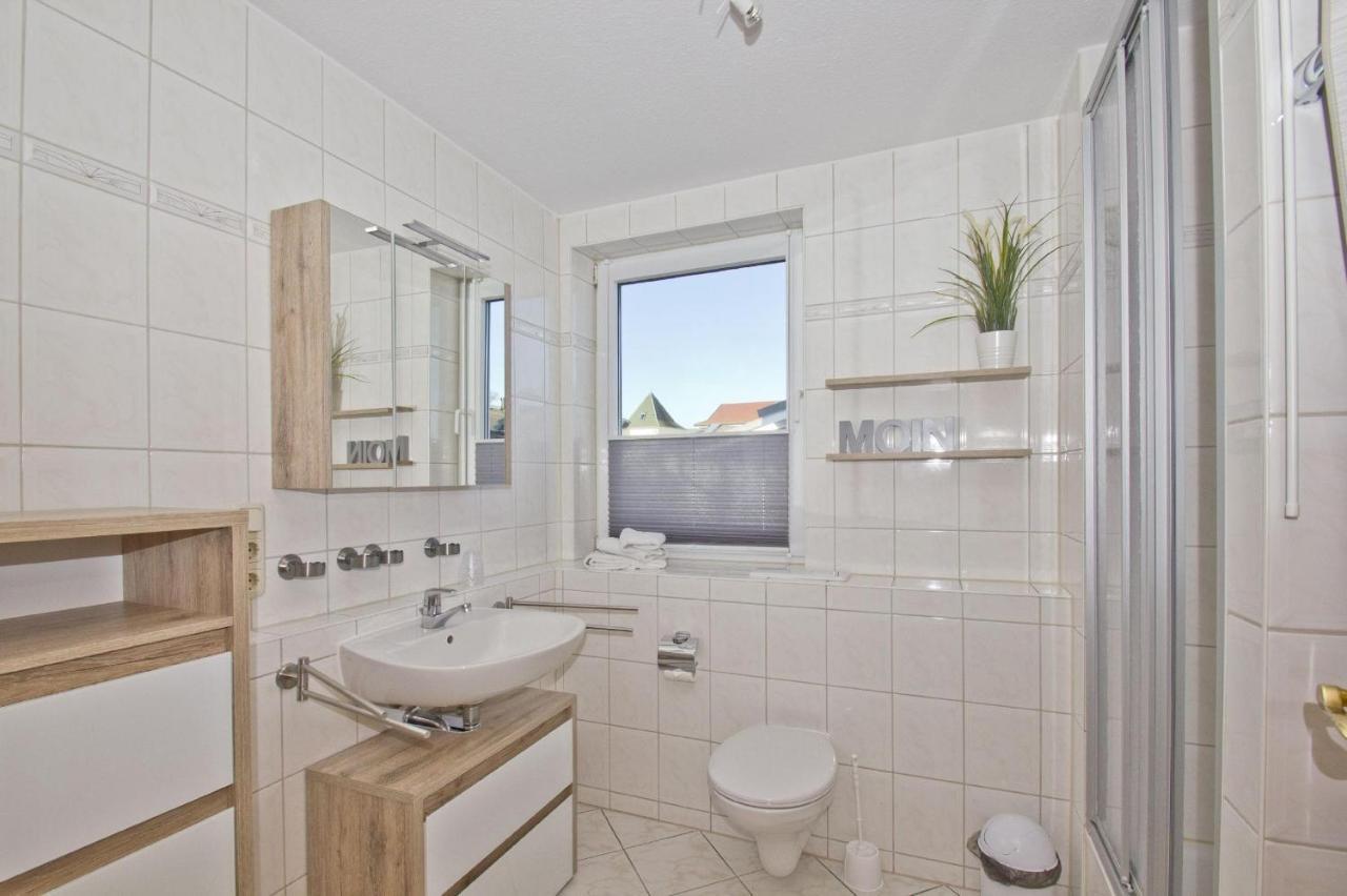Ferienwohnung Mit Balkon, Gratis Nutzung Vom Ahoi Erlebnisbad Und Sauna In Sellin - Haus Strandeck Fewo 20 Гёрен Экстерьер фото